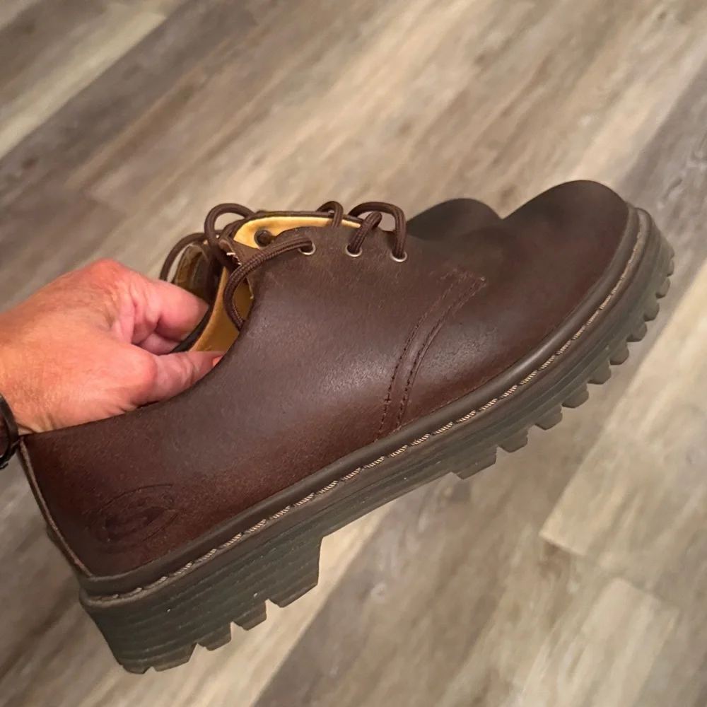 Skechers Oxford Brown leather Chunky 90's Style Y2K Shoes Size 9 vintage